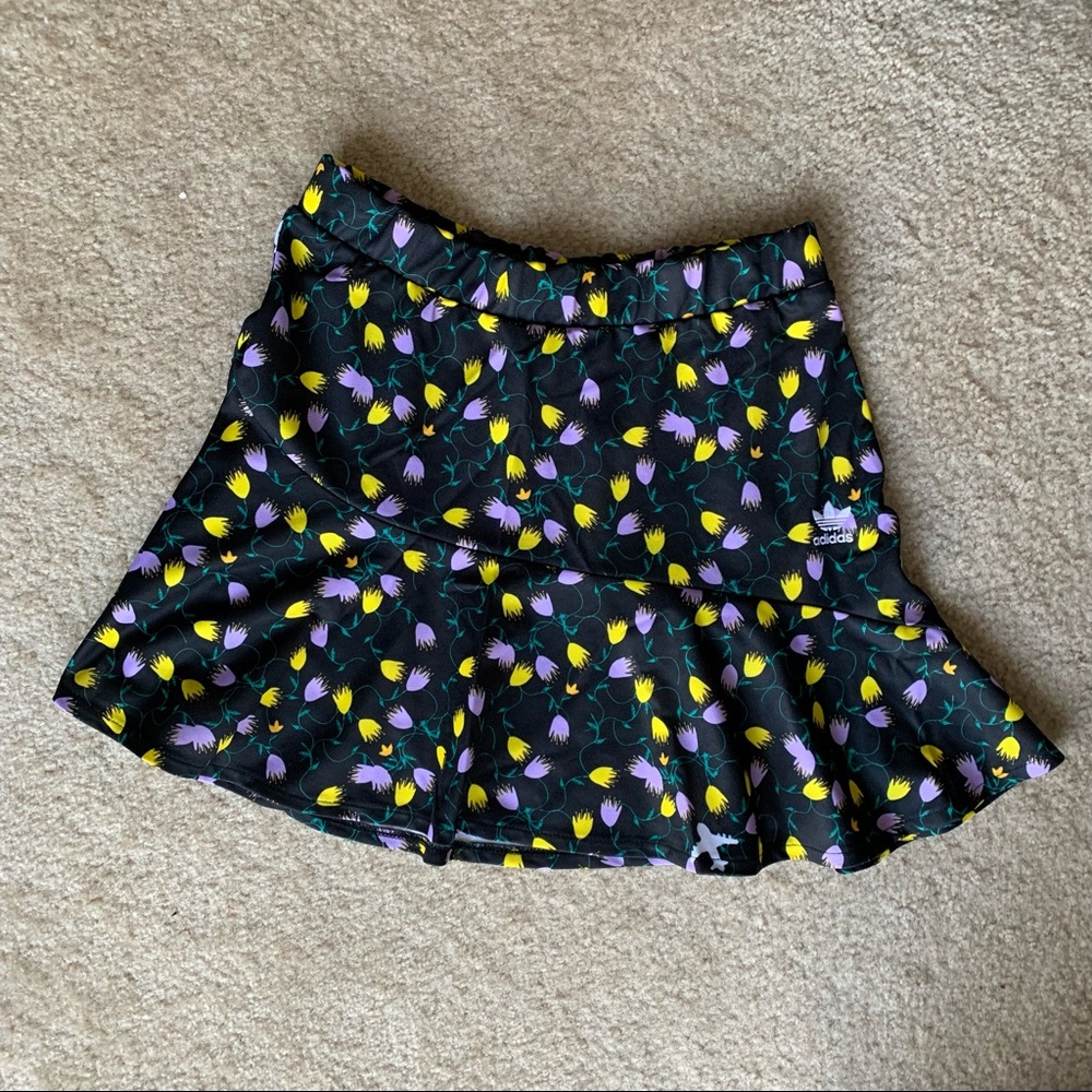 Adidas Originals All Over Print Floral Skirt - Picture 7 of 7